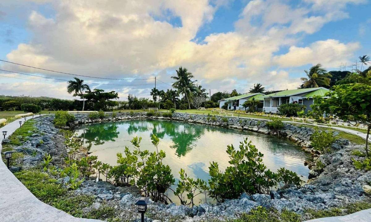 Marlene's Motel Pond and Garden