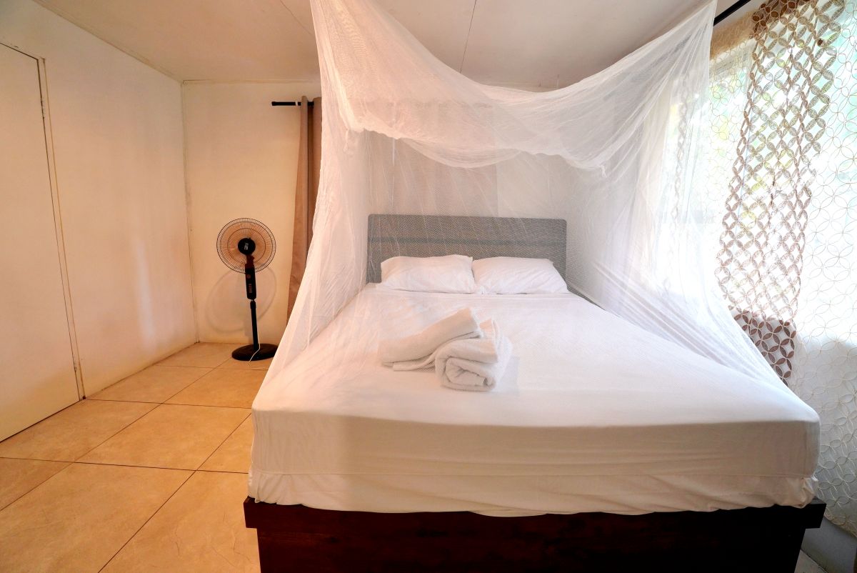 Lata 'A Lupe gallery image