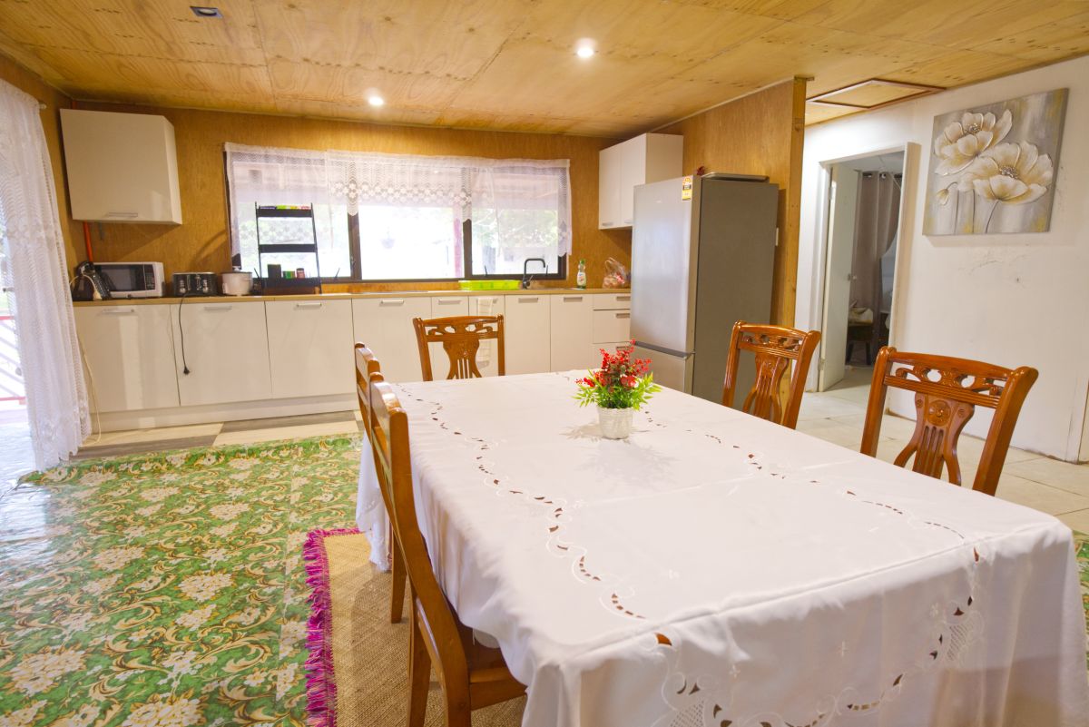 Lata 'A Lupe gallery image