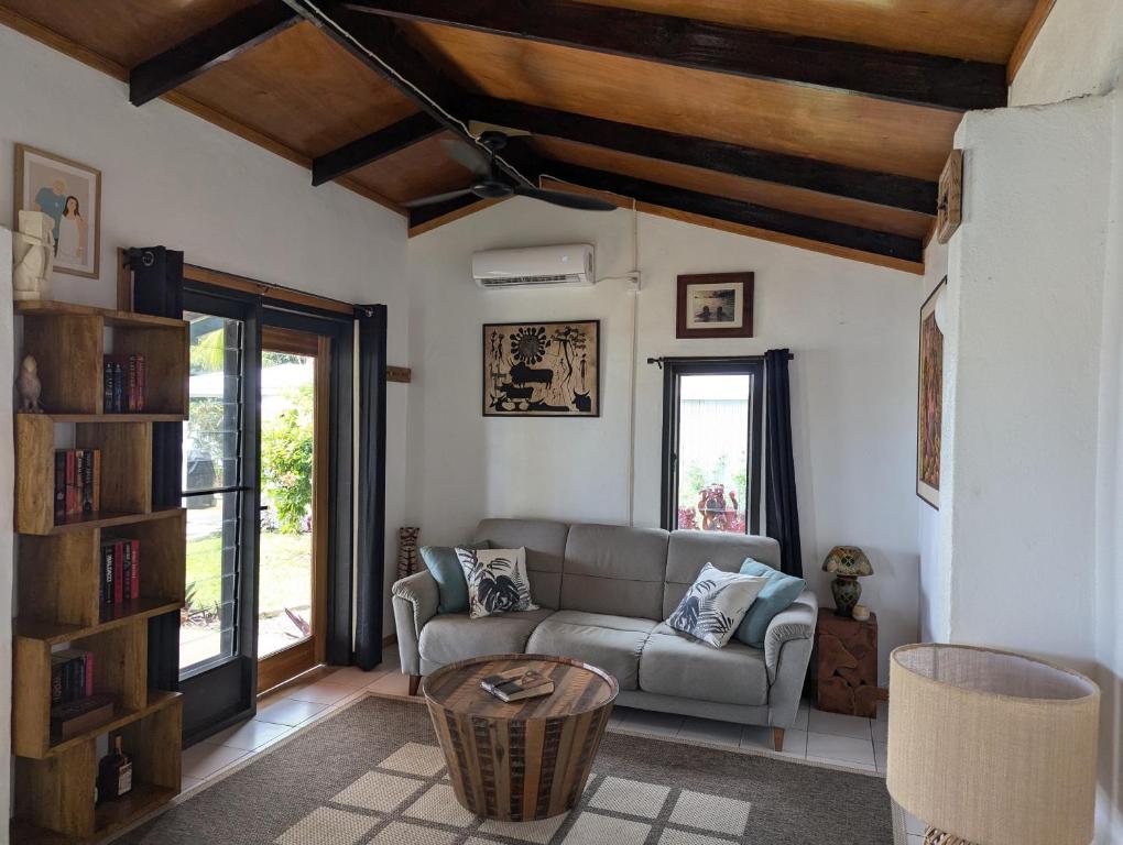 Deluxe Double Room Lounge Area