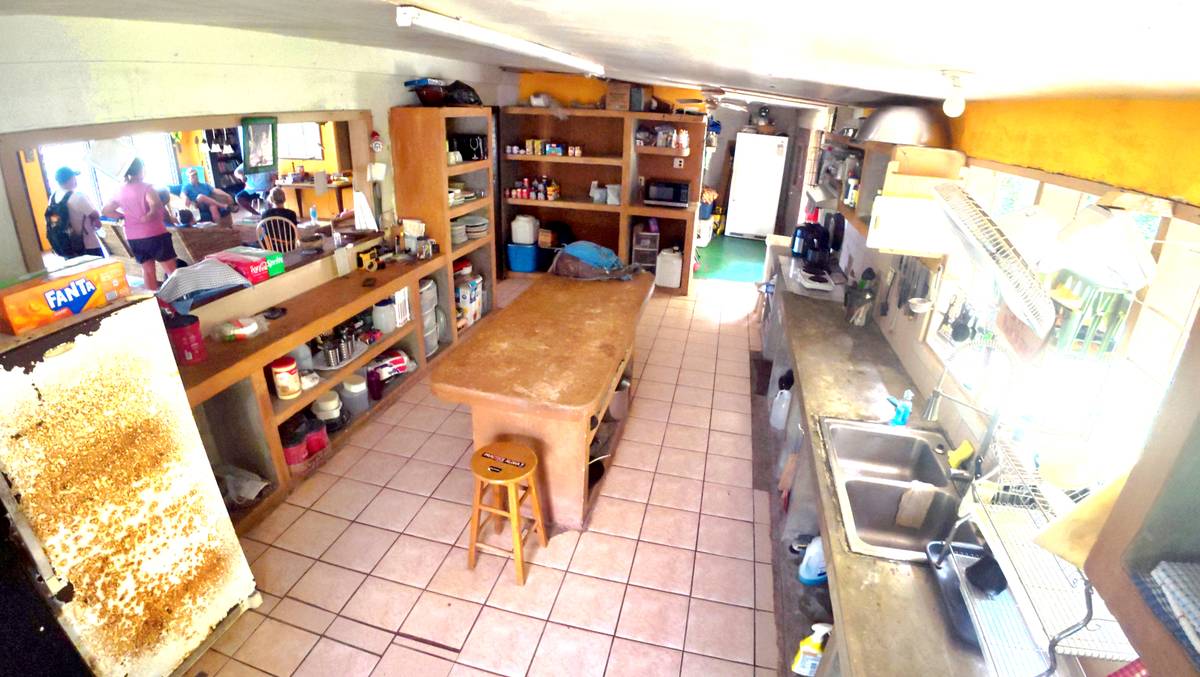 Vaoto Lodge Communal Kitchen