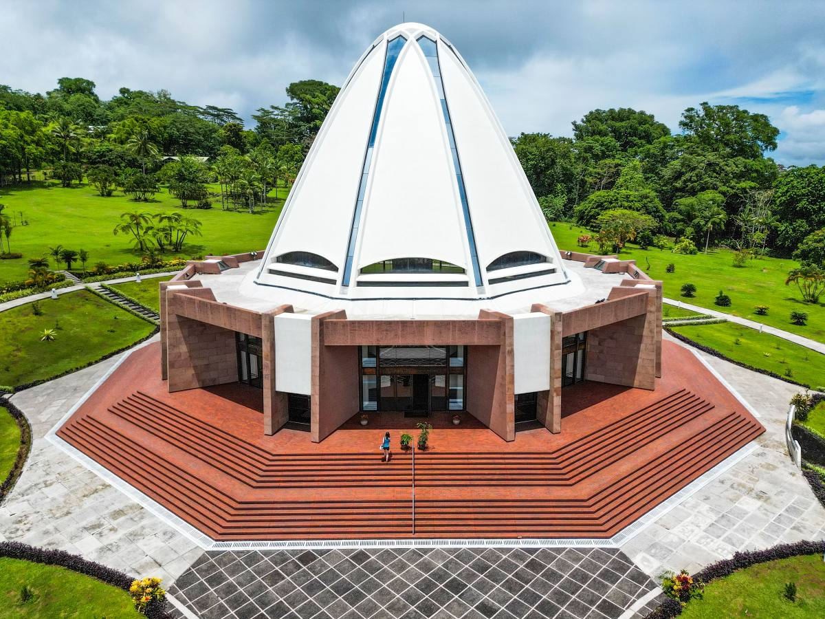 Baháʼí Temple image