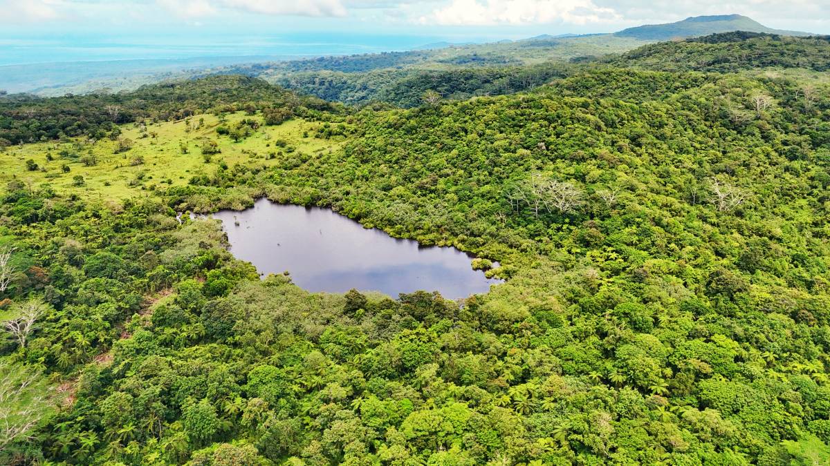Lake Lanoto’o image