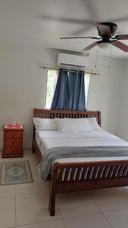 Master Room with Balcony offered by Tongan Homestay
