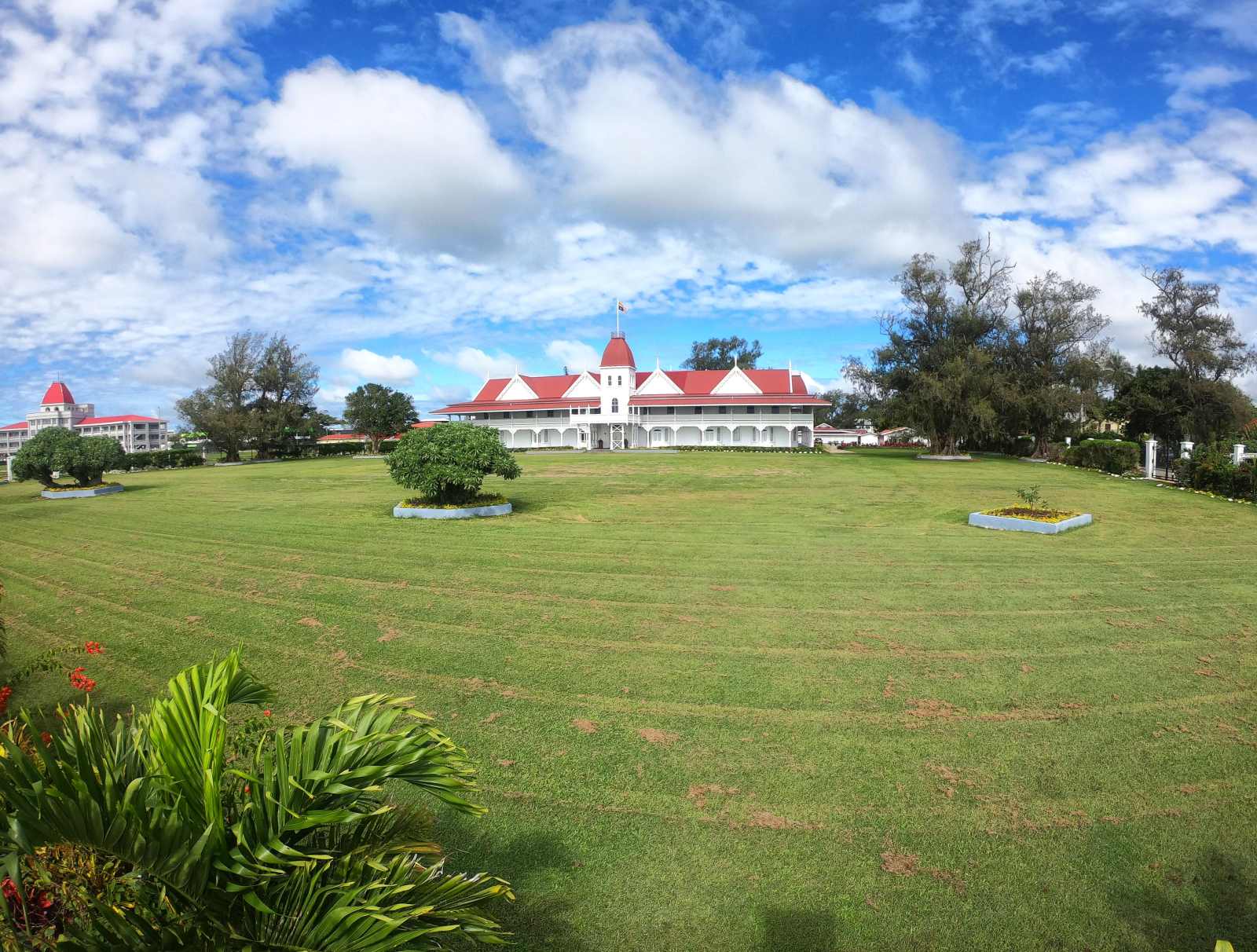 Heilala Package - Workshop + Half Island Tour offered by Fehoko Art & Tours